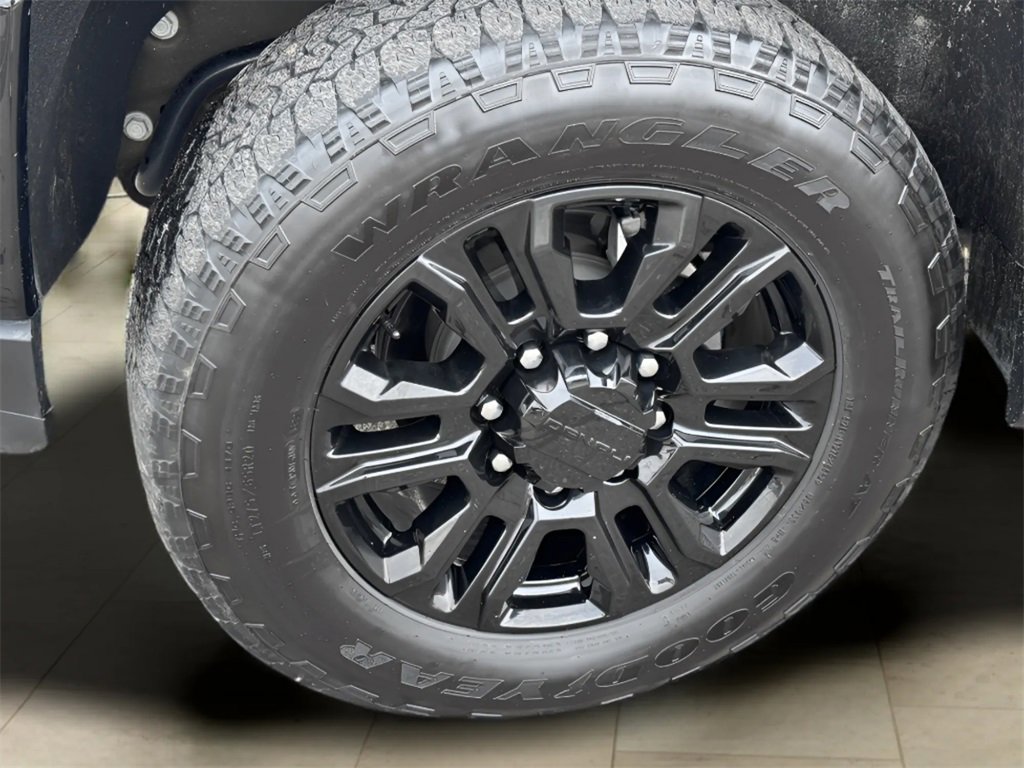 Used 2022 GMC Sierra 3500 Denali w/ Denali Black Diamond Edition image 25