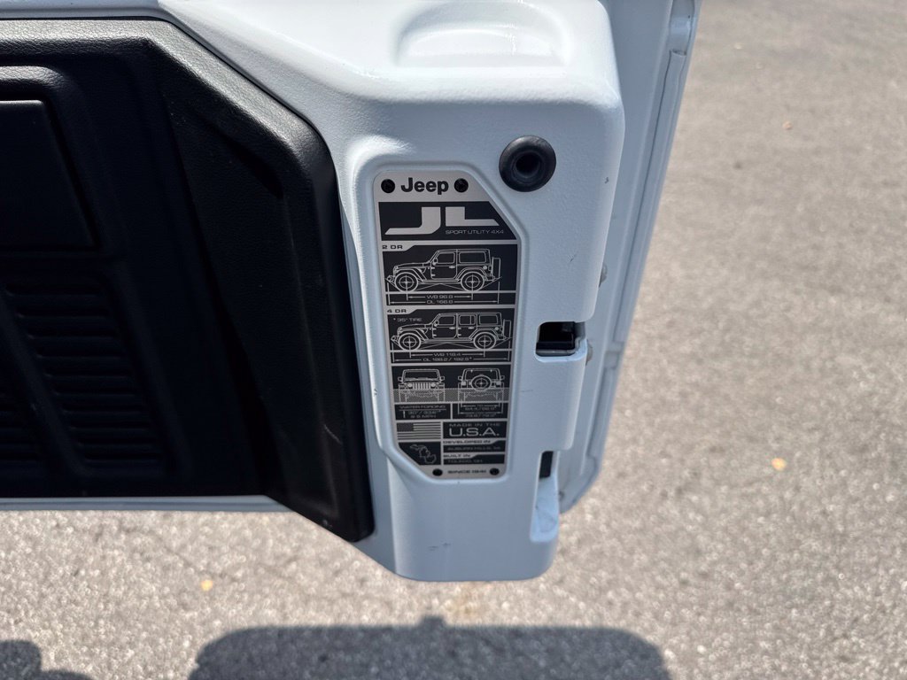 Used 2023 Jeep Wrangler Sport AWD/4WD image 63