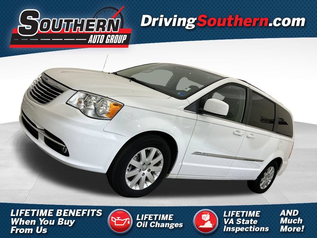Used 2014 Chrysler Town & Country Touring FWD 360° Tour
