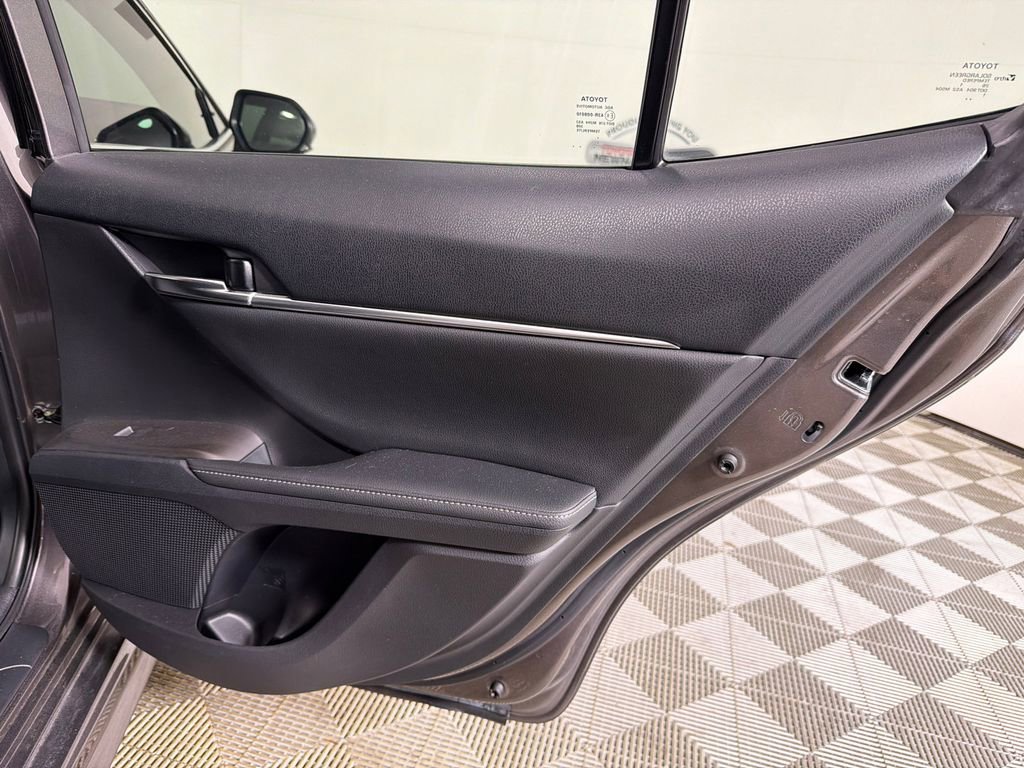 Used 2021 Toyota Camry XSE w/ Driver Assist Package FWD image 17