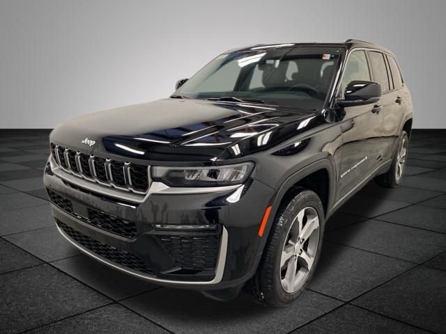 Used 2026 Jeep Grand Cherokee Limited image 3