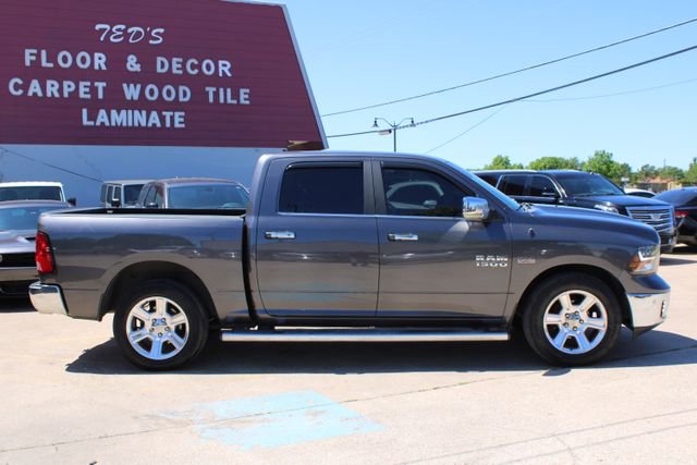 Used 2017 RAM 1500 Lone Star RWD image 2