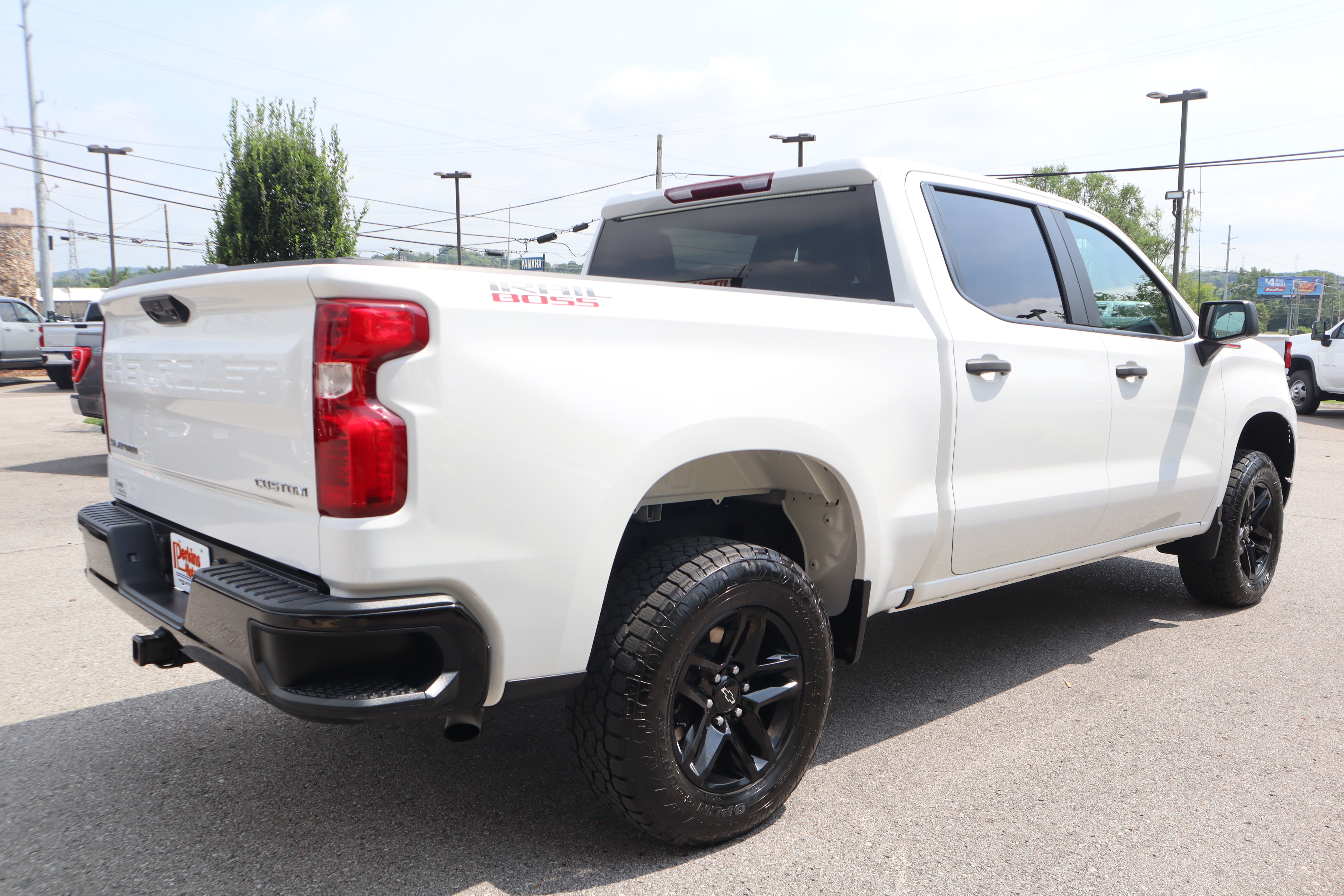 Used 2022 Chevrolet Silverado 1500 Custom Trail Boss AWD/4WD image 7