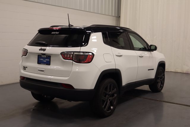 New 2026 Jeep Compass Limited image 8