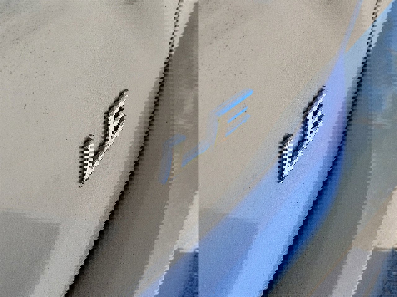 Used 2025 Toyota Camry LE image 8