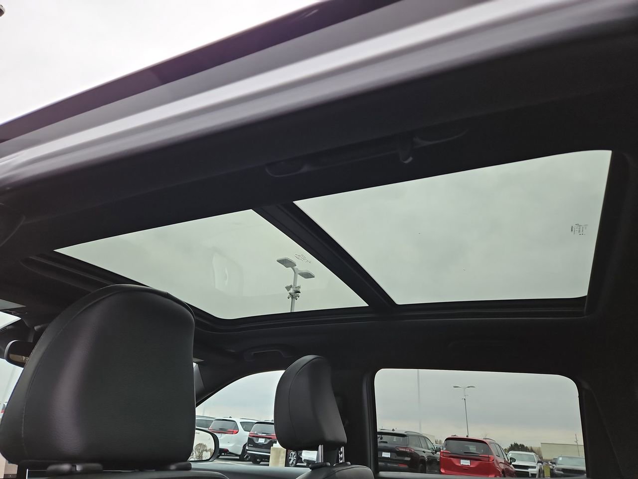 New 2026 Jeep Compass Limited image 17