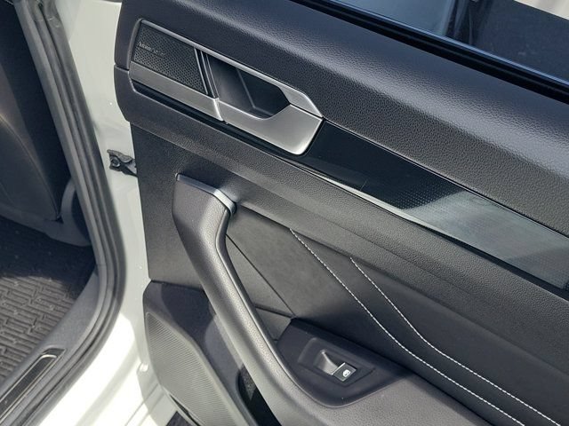 Certified 2023 Volkswagen Arteon SEL Premium AWD/4WD image 7