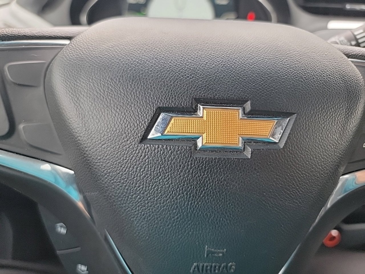 Used 2020 Chevrolet Bolt LT image 23