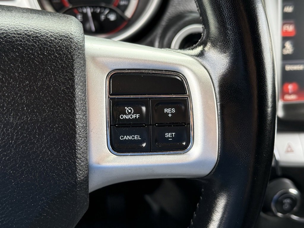 Used 2019 Dodge Journey SE image 35