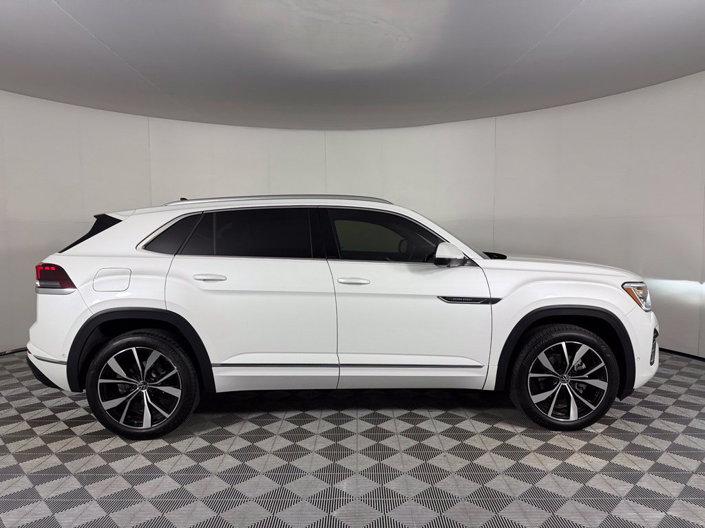 Used 2024 Volkswagen Atlas Cross Sport SEL Premium R-Line AWD/4WD image 7