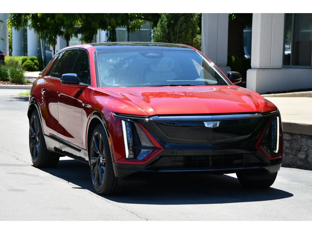 Certified 2024 Cadillac Lyriq Sport AWD/4WD image 2
