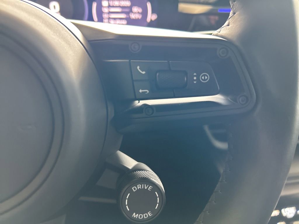 Used 2025 Porsche Macan Electric image 50