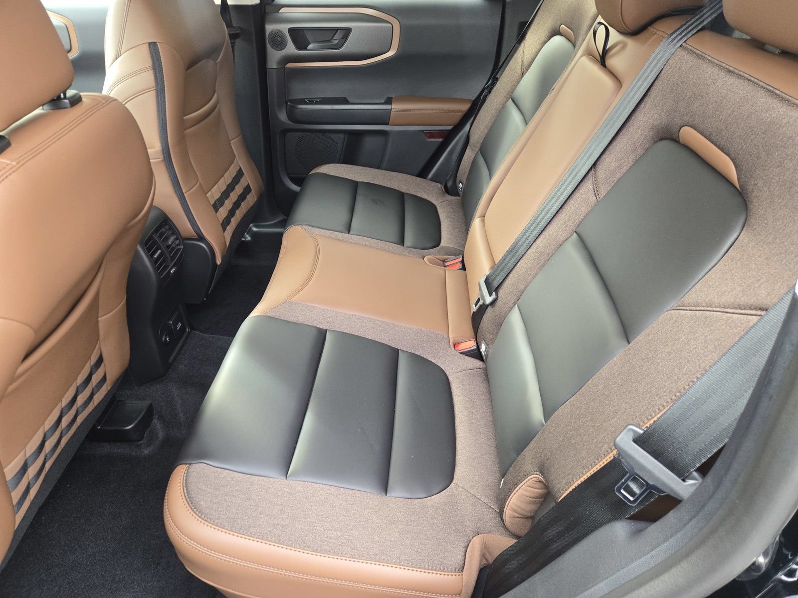 New 2026 Ford Bronco Sport Outer Banks w/ Outer Banks Tech Package+ AWD/4WD image 6
