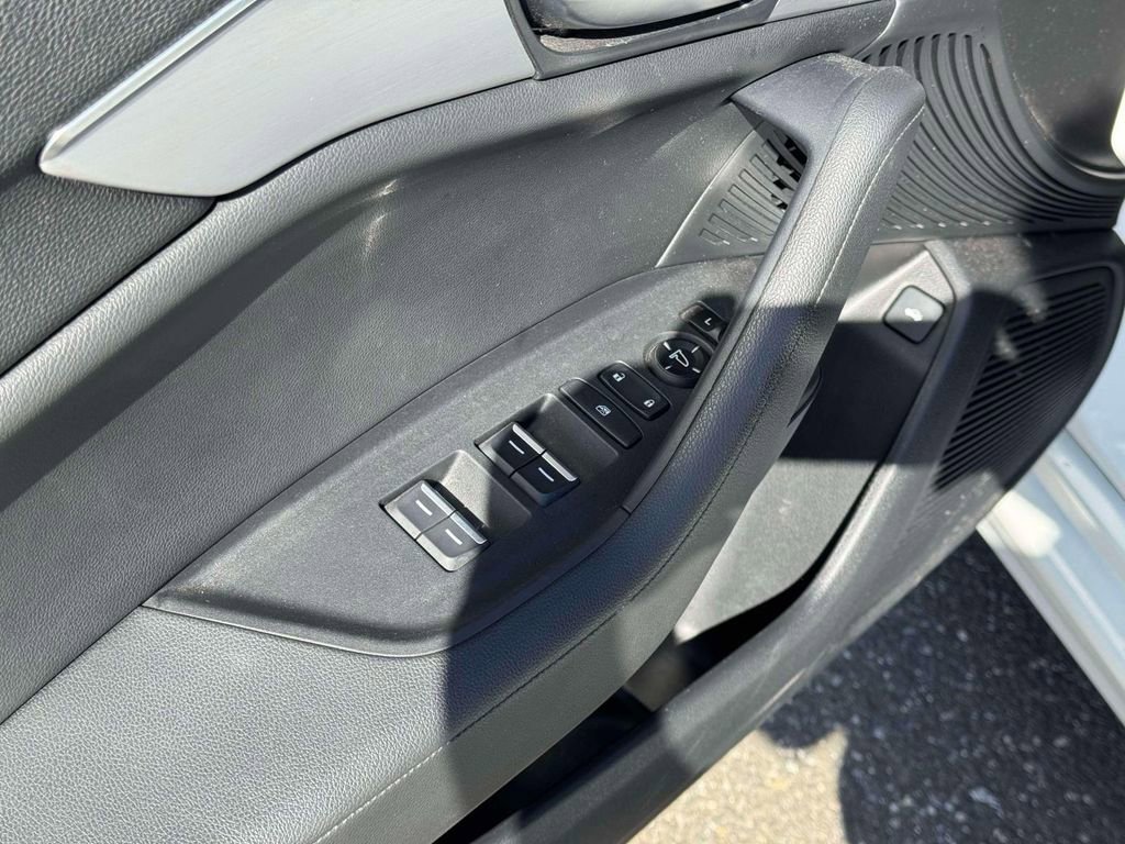 Used 2023 Acura TLX FWD image 19