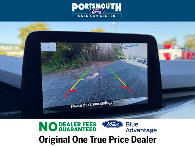 Certified 2022 Ford Escape Titanium w/ Class II Trailer Tow Package image 11