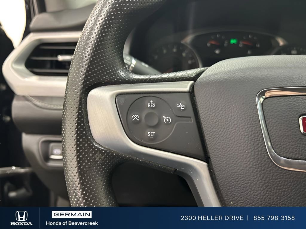 Used 2023 GMC Acadia SLE image 23