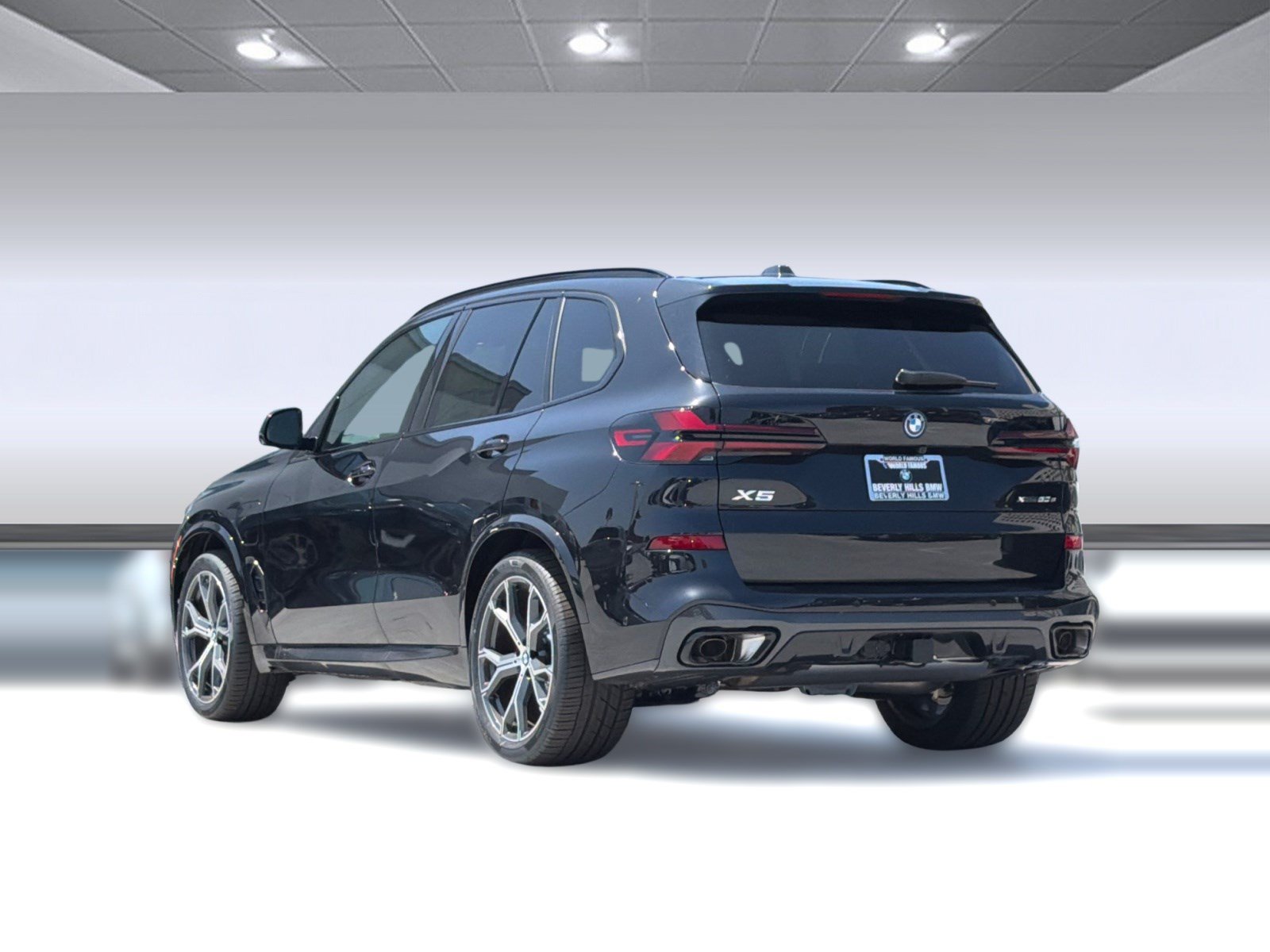 New 2026 BMW X5 xDrive50e w/ M Sport Package AWD/4WD image 3