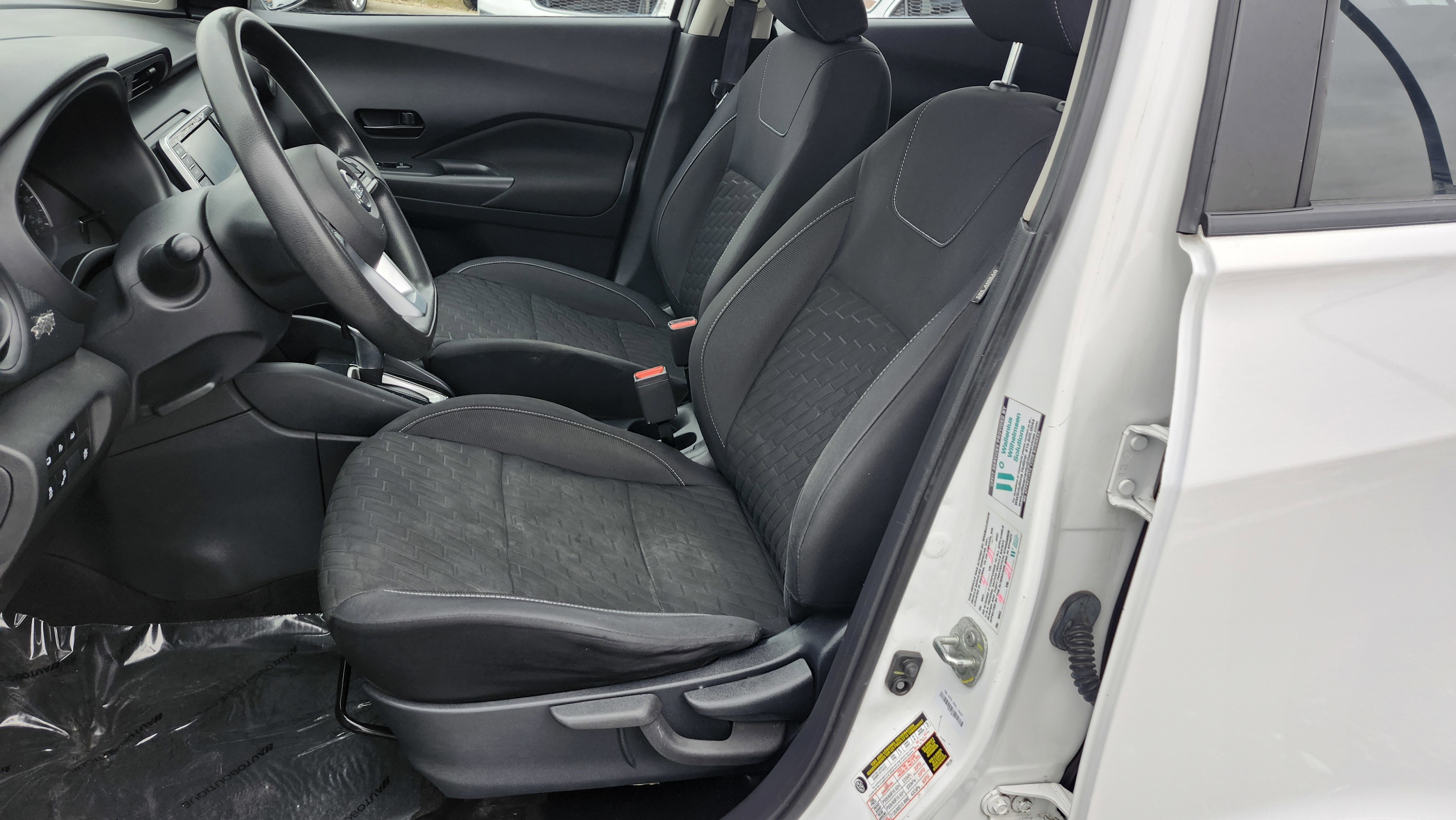 Used 2021 Nissan Kicks S image 20