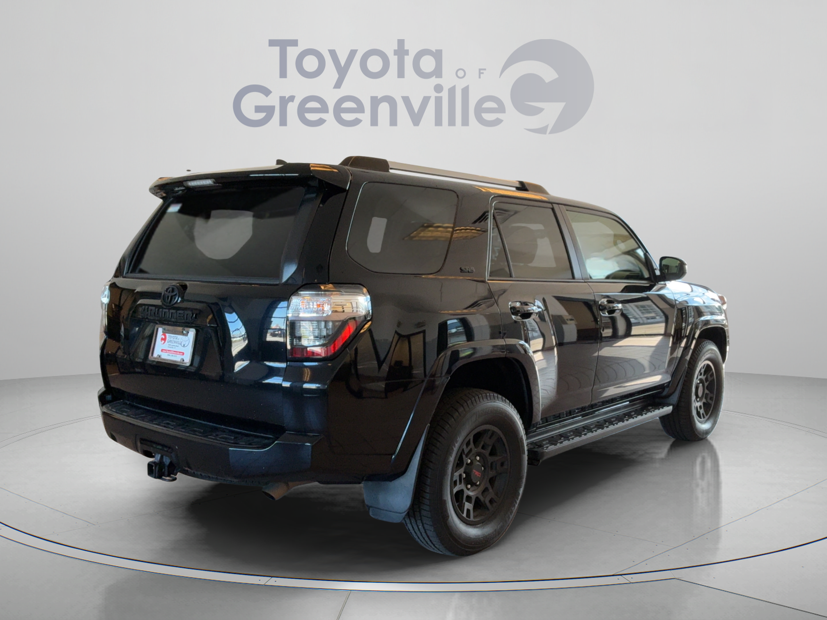 Used 2020 Toyota 4Runner SR5 AWD/4WD image 6