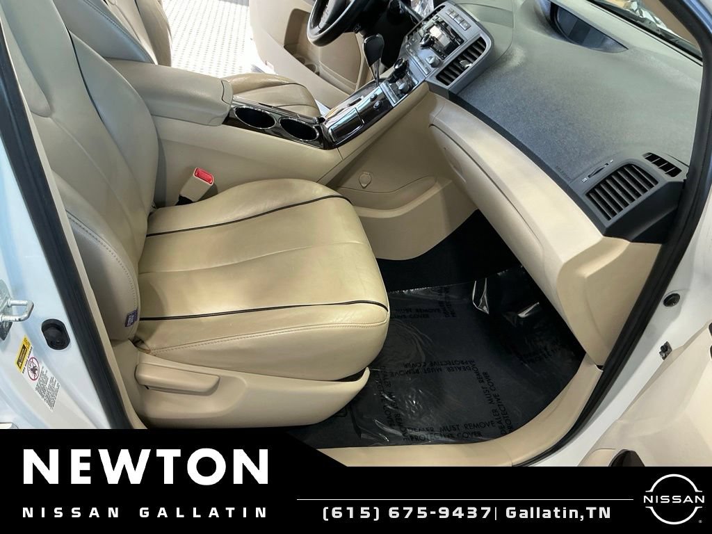 Used 2009 Toyota Venza AWD image 11