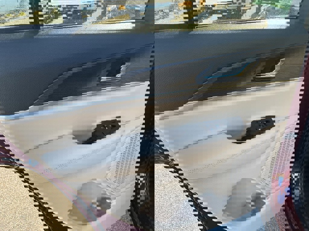 New 2025 Jeep Grand Cherokee Limited image 15