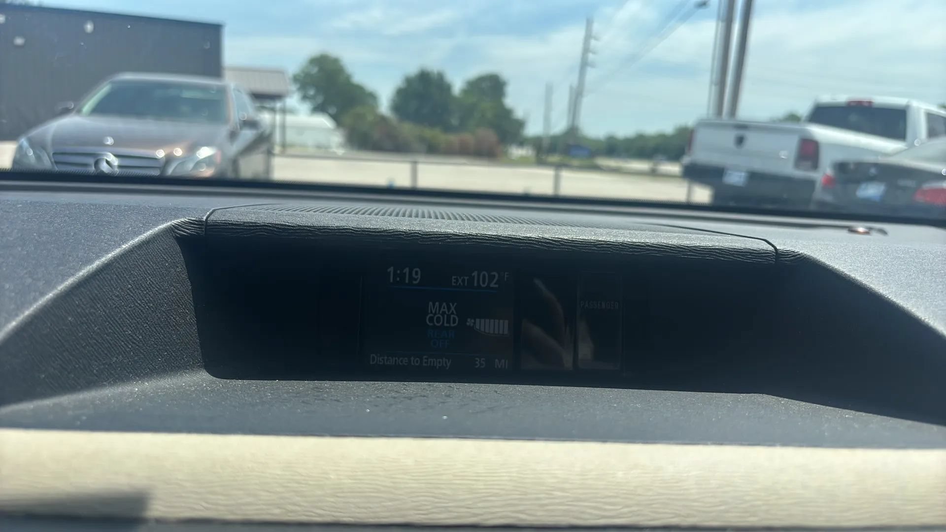 Used 2011 Toyota Sienna XLE FWD image 29