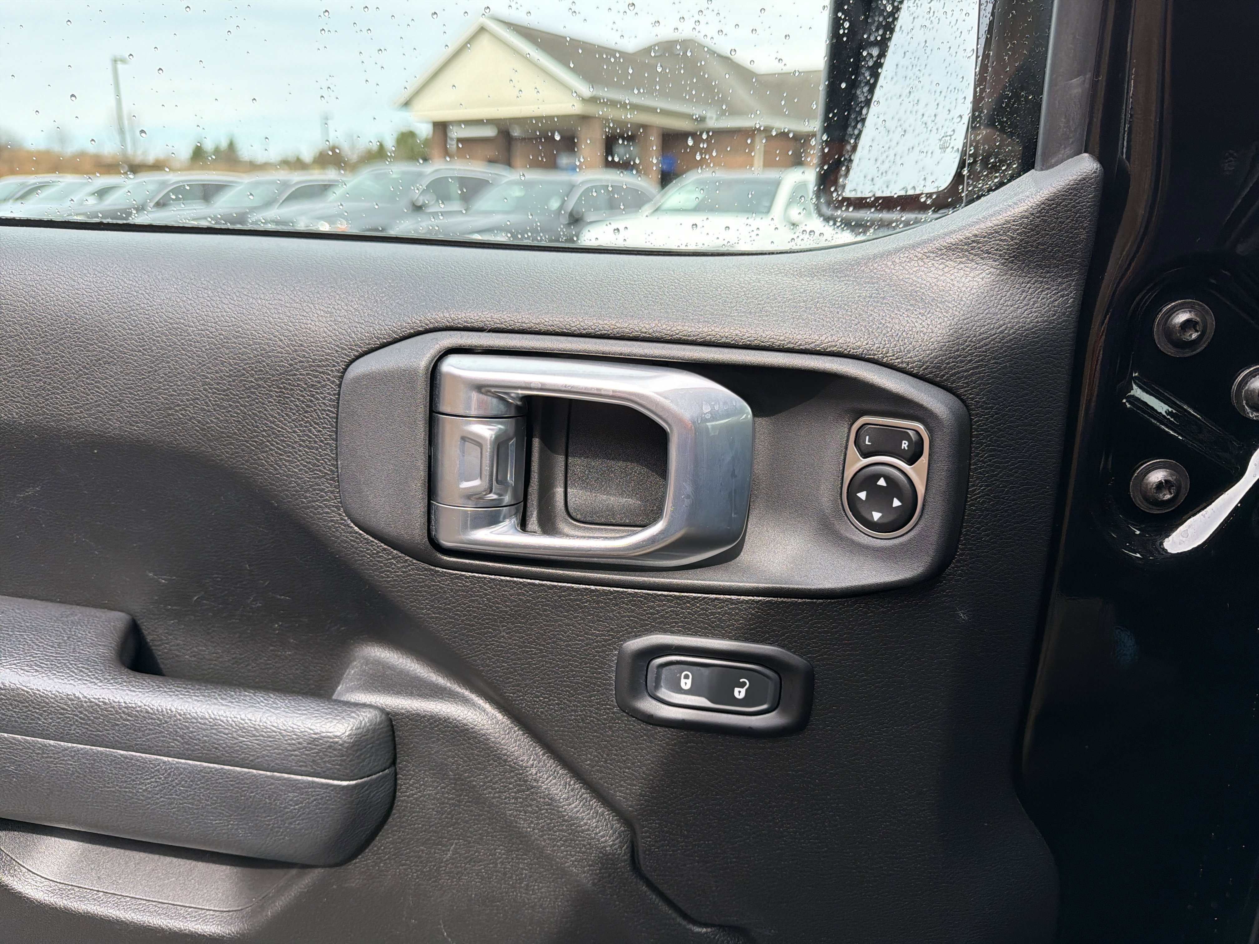 Used 2023 Jeep Wrangler Unlimited Rubicon w/ LED Lighting Group image 14