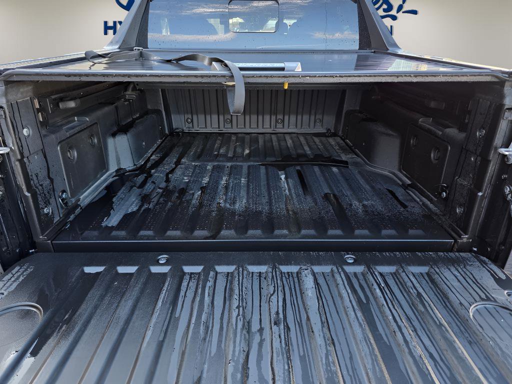 Used 2024 Hyundai Santa Cruz Night image 14