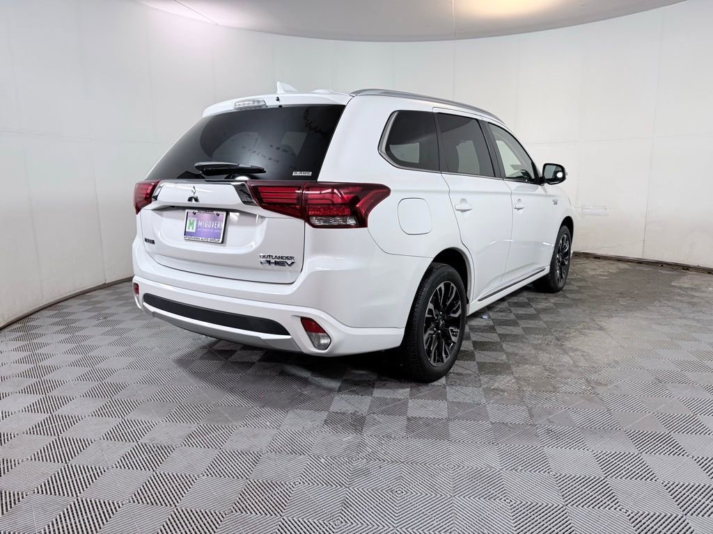 Used 2018 Mitsubishi Outlander SEL image 9
