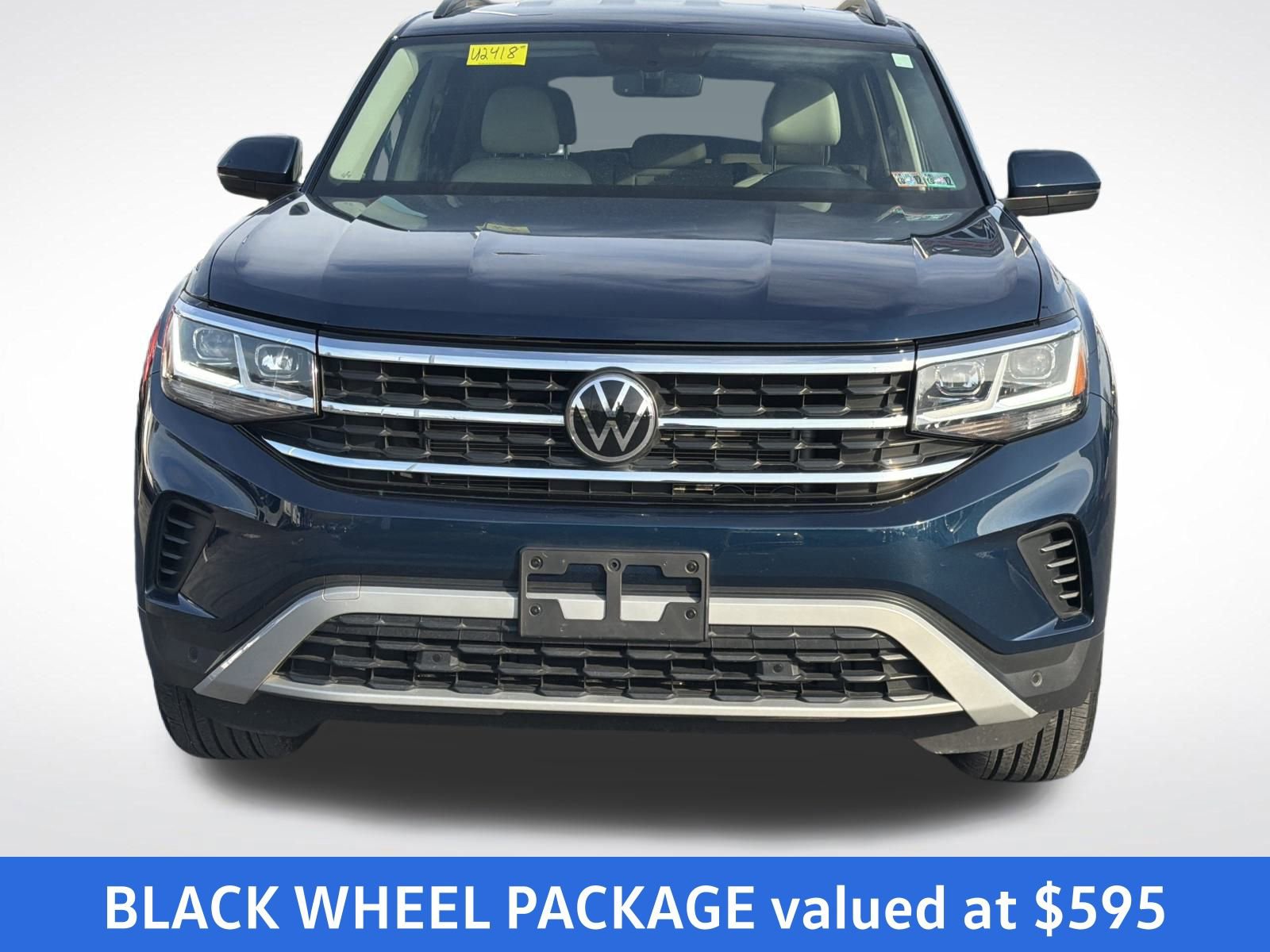 Used 2022 Volkswagen Atlas SE w/ Black Wheel Package image 2
