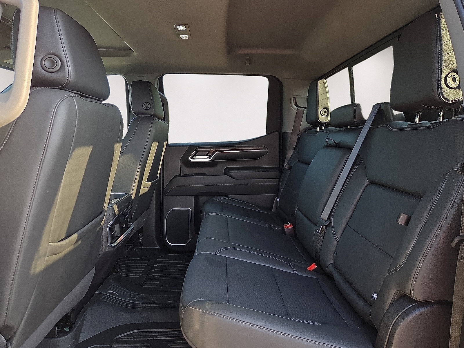 Used 2024 GMC Sierra 1500 SLT w/ SLT Premium Package AWD/4WD image 10