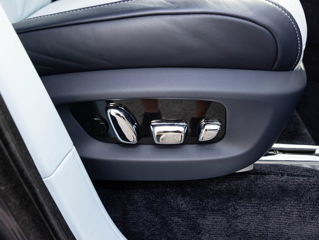 Certified 2022 Rolls-Royce Cullinan w/ Cullinan Package AWD/4WD image 87