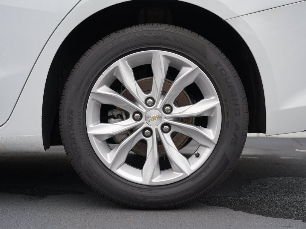 Used 2024 Chevrolet Malibu LT FWD image 32