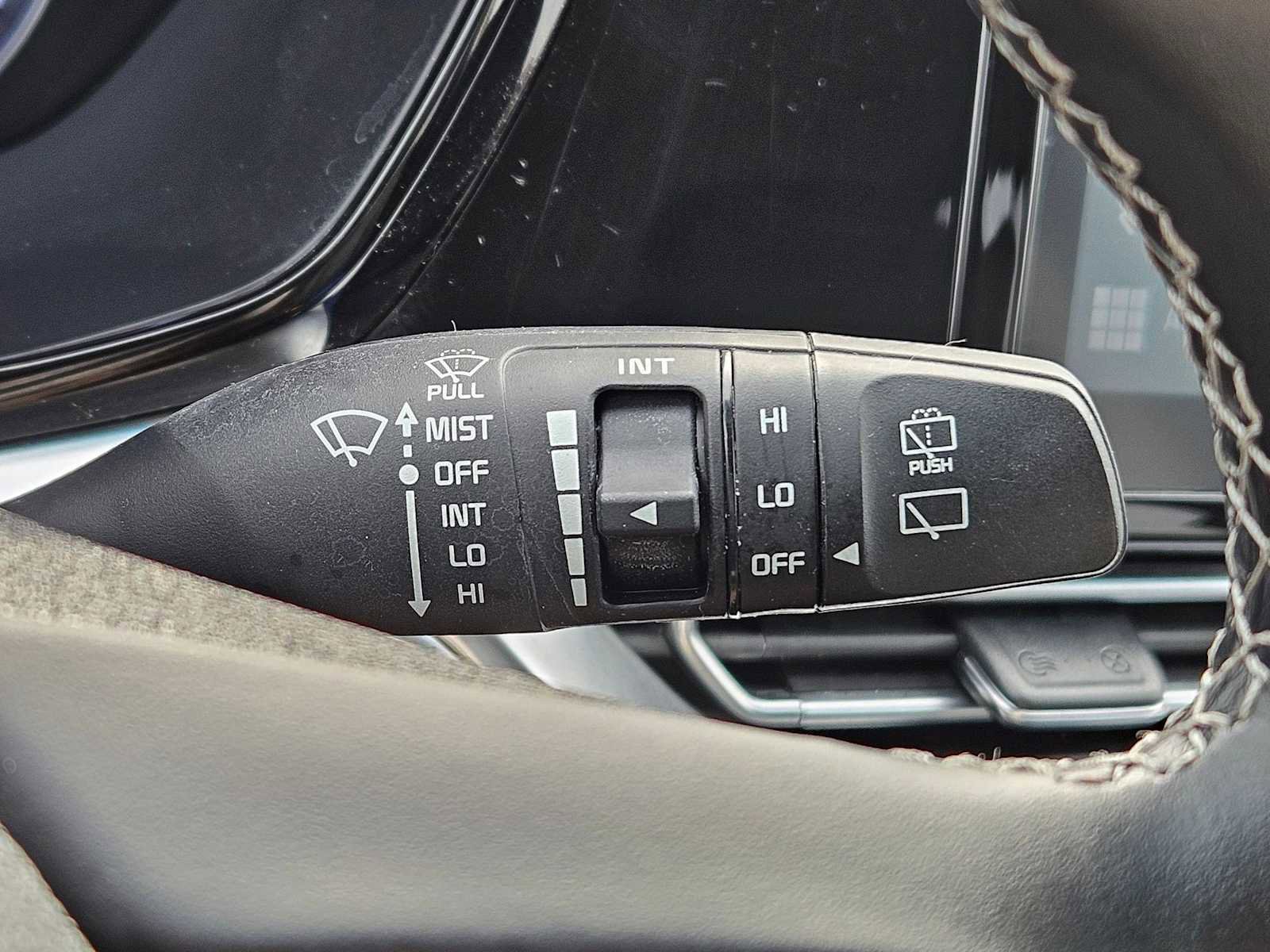 Certified 2022 Kia Niro LXS image 25