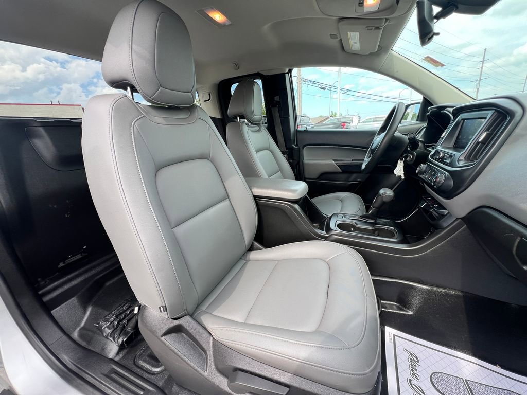 Used 2020 Chevrolet Colorado W/T RWD image 30