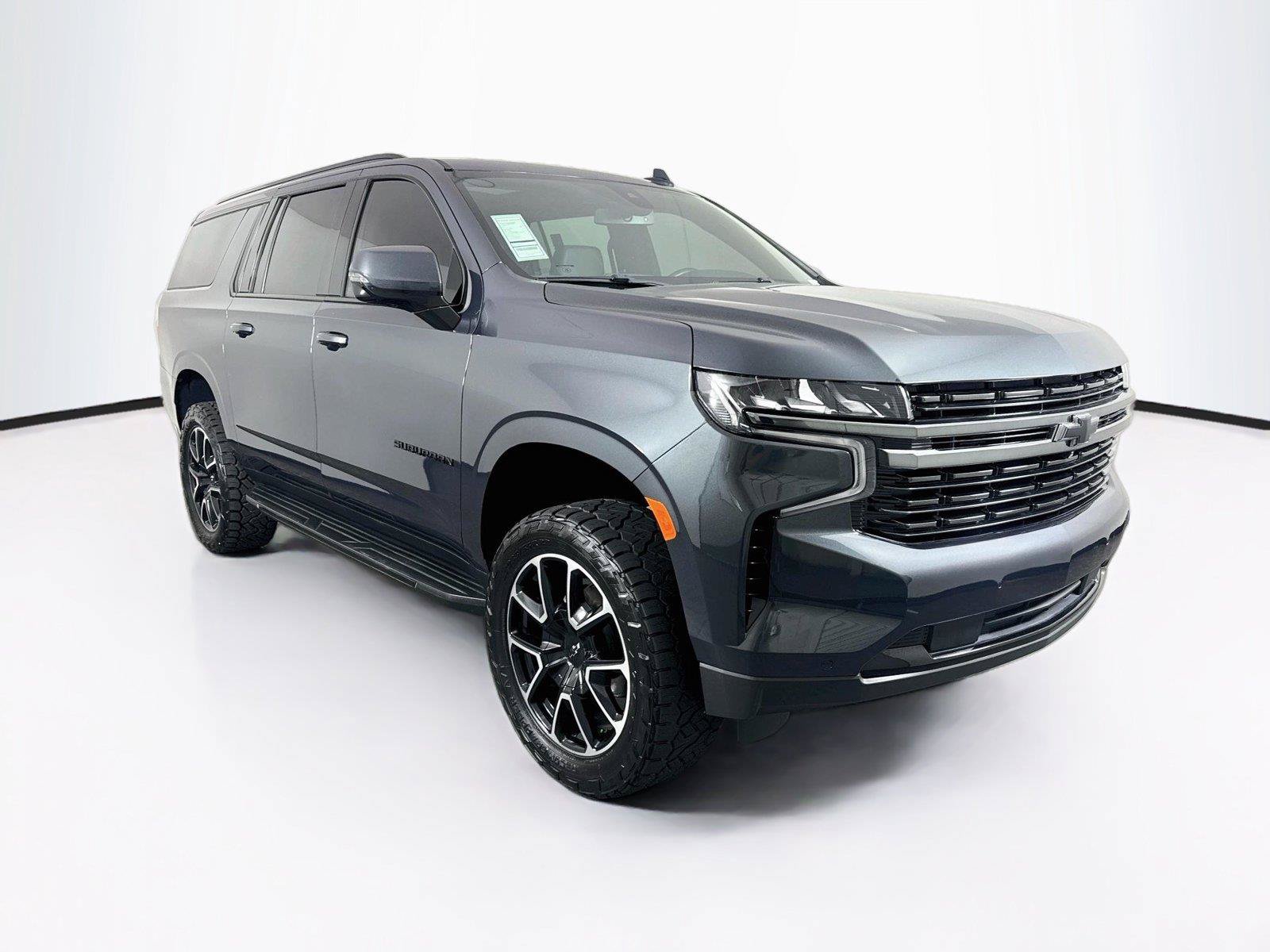 Used 2022 Chevrolet Suburban RST w/ Luxury Package AWD/4WD image 10