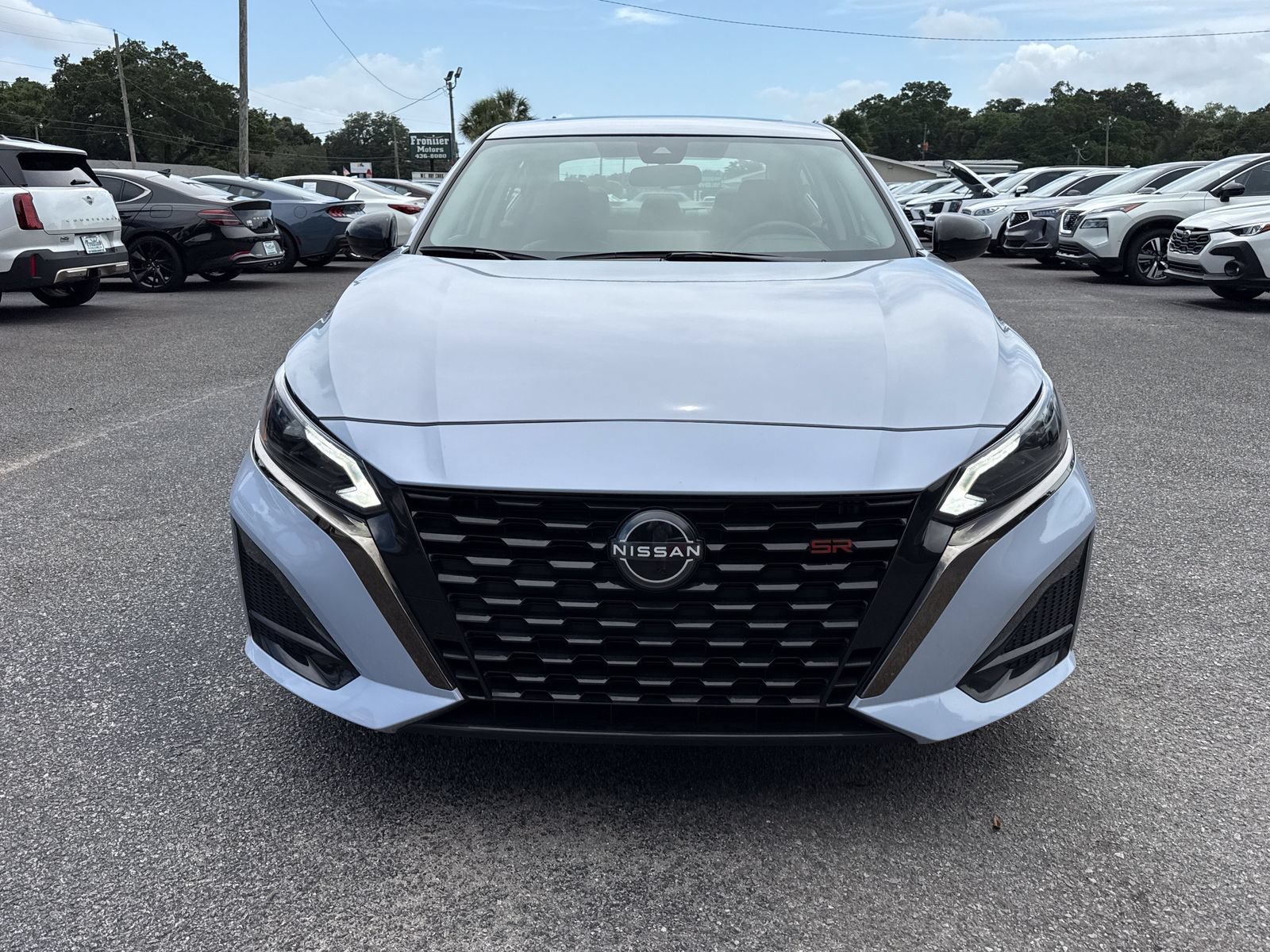 Used 2023 Nissan Altima 2.5 SR w/ SR Premium Package FWD image 8
