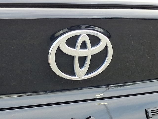 Used 2025 Toyota Camry SE FWD image 28