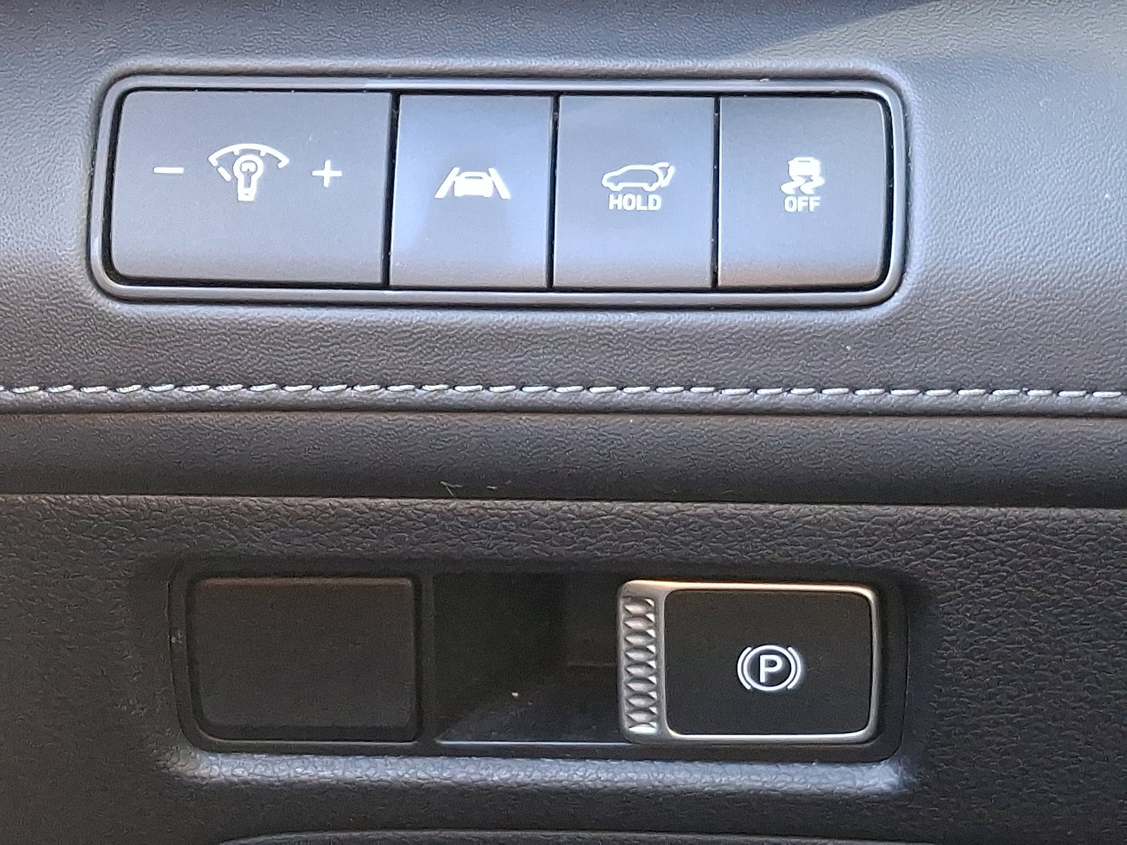 Used 2023 Hyundai Santa Fe Calligraphy image 26