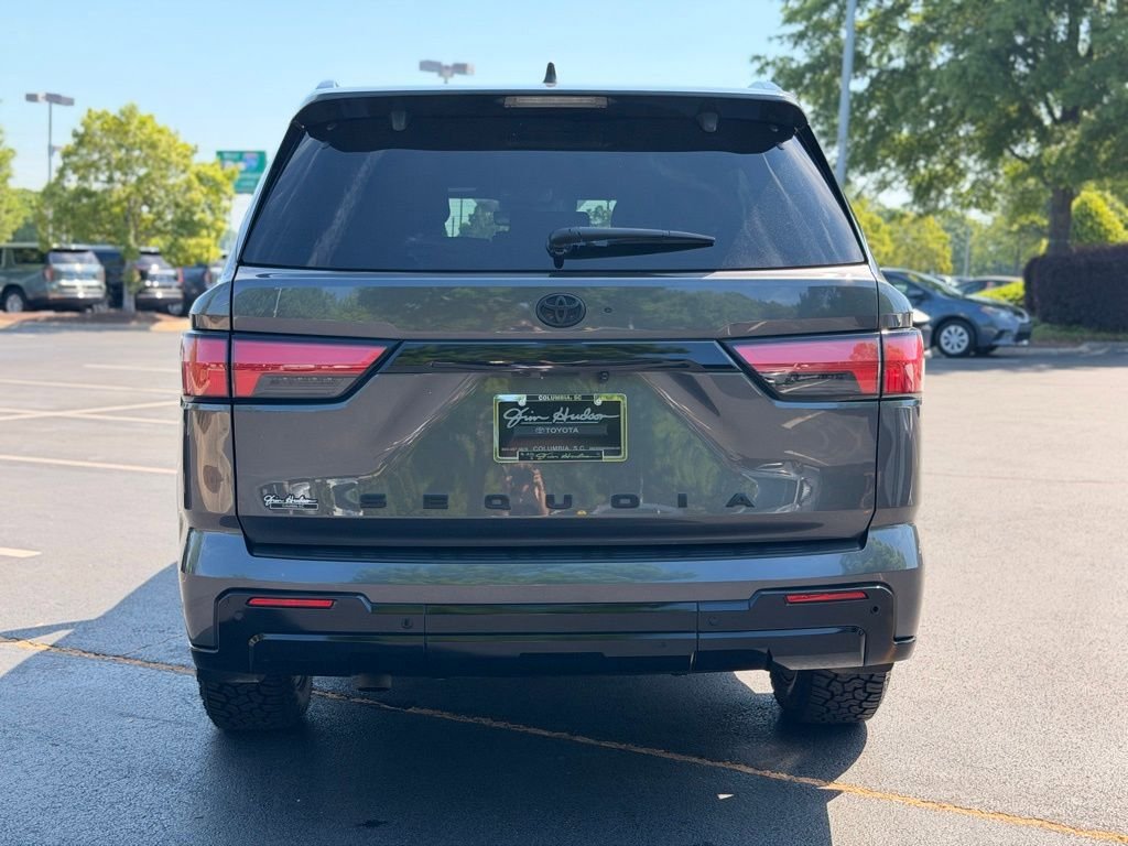 Used 2024 Toyota Sequoia Platinum image 11