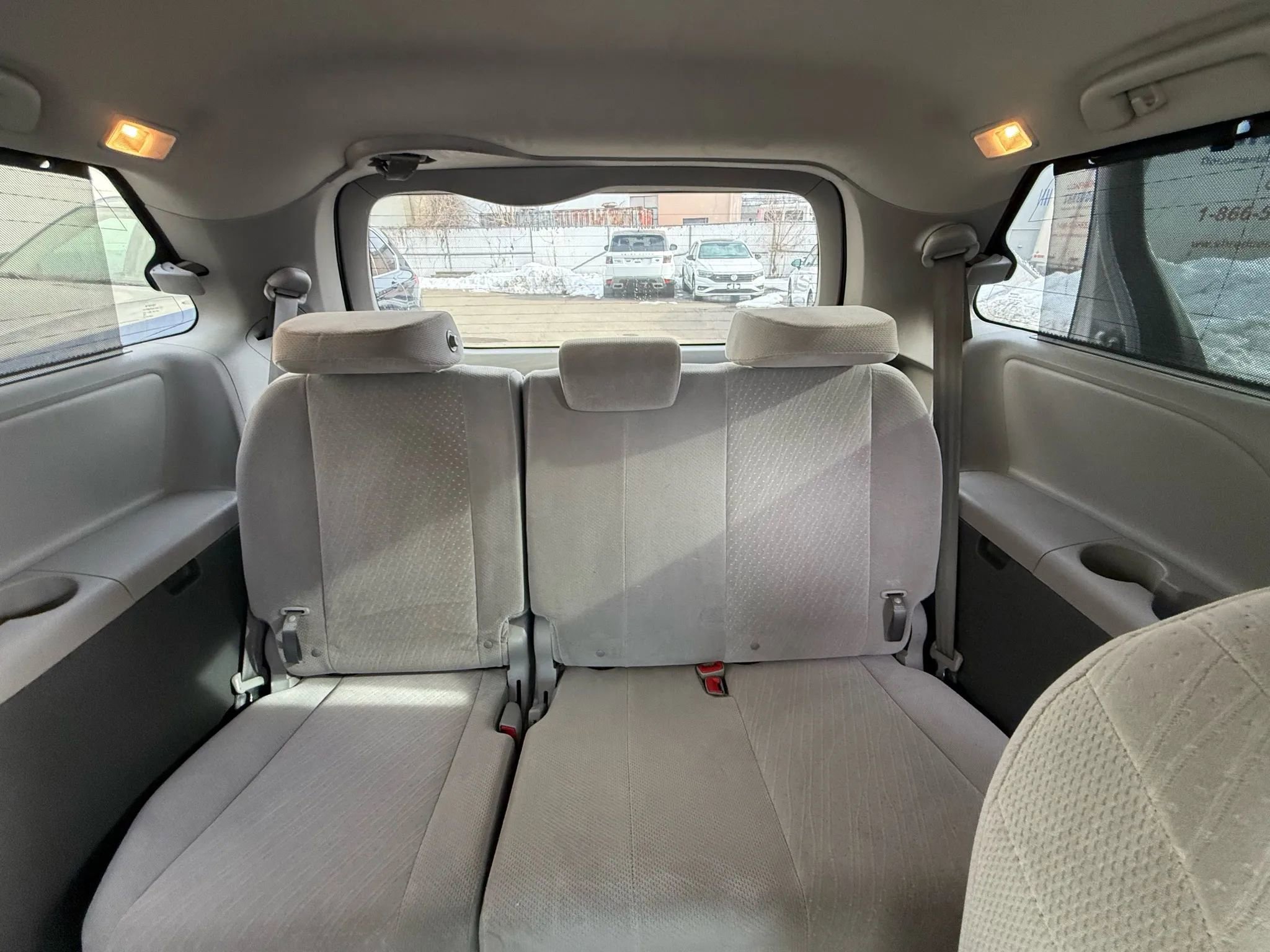 Used 2017 Toyota Sienna LE AWD/4WD image 28