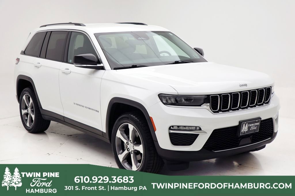 Used 2023 Jeep Grand Cherokee Limited image 1