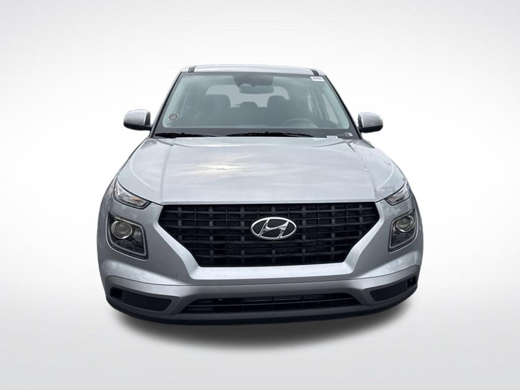 New 2026 Hyundai Venue SE FWD image 2
