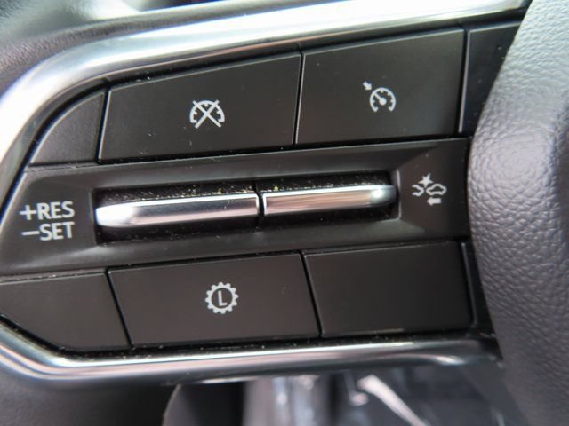 Used 2025 Chevrolet Traverse LT AWD/4WD image 16