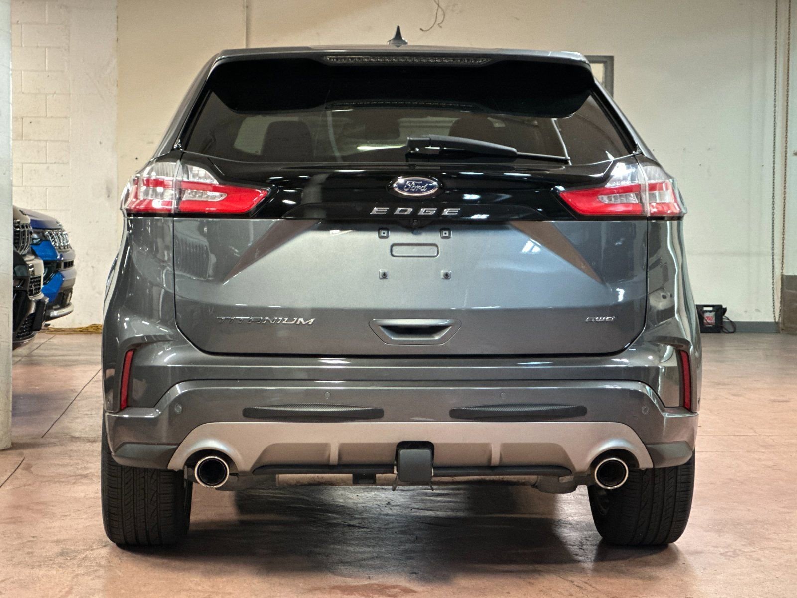 Used 2022 Ford Edge Titanium w/ Equipment Group 301A AWD/4WD image 4
