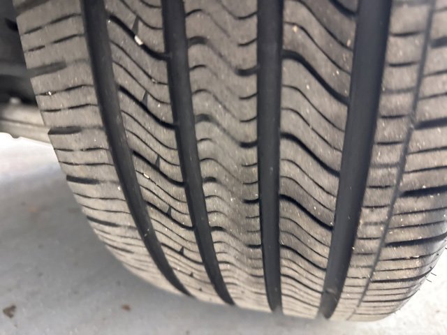 Used 2008 Saturn Sky Base w/ Premium Trim Package image 24