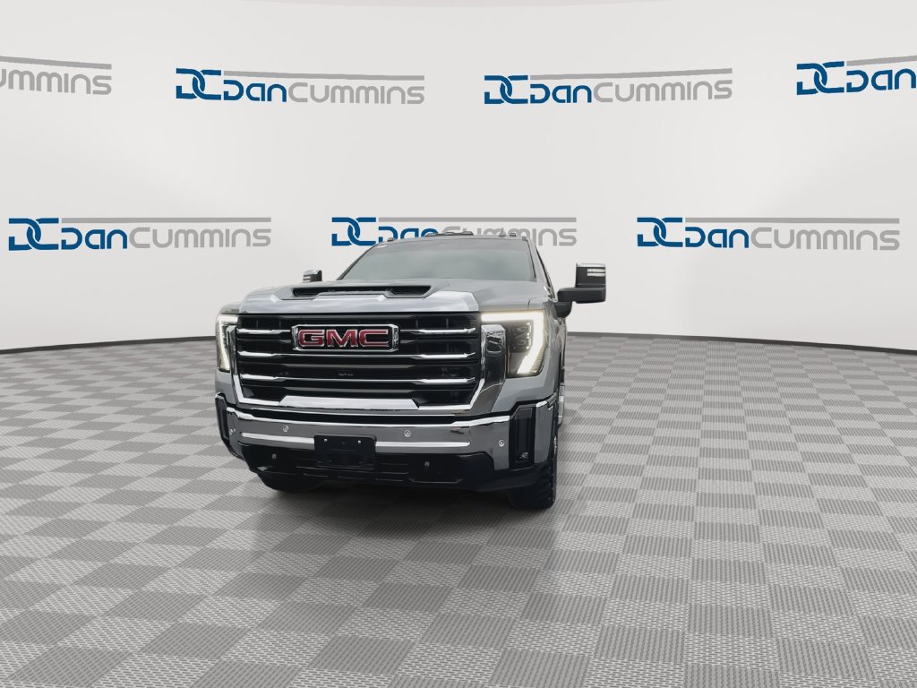 Used 2024 GMC Sierra 2500 SLT w/ SLT Premium Package AWD/4WD image 3