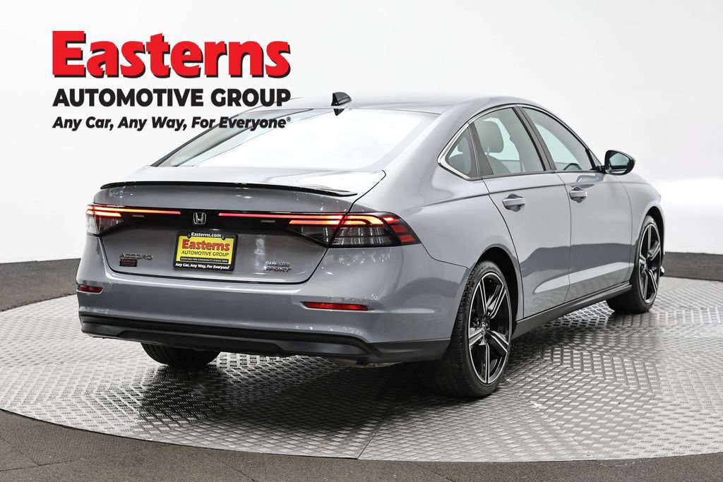 Used 2025 Honda Accord Sport image 5