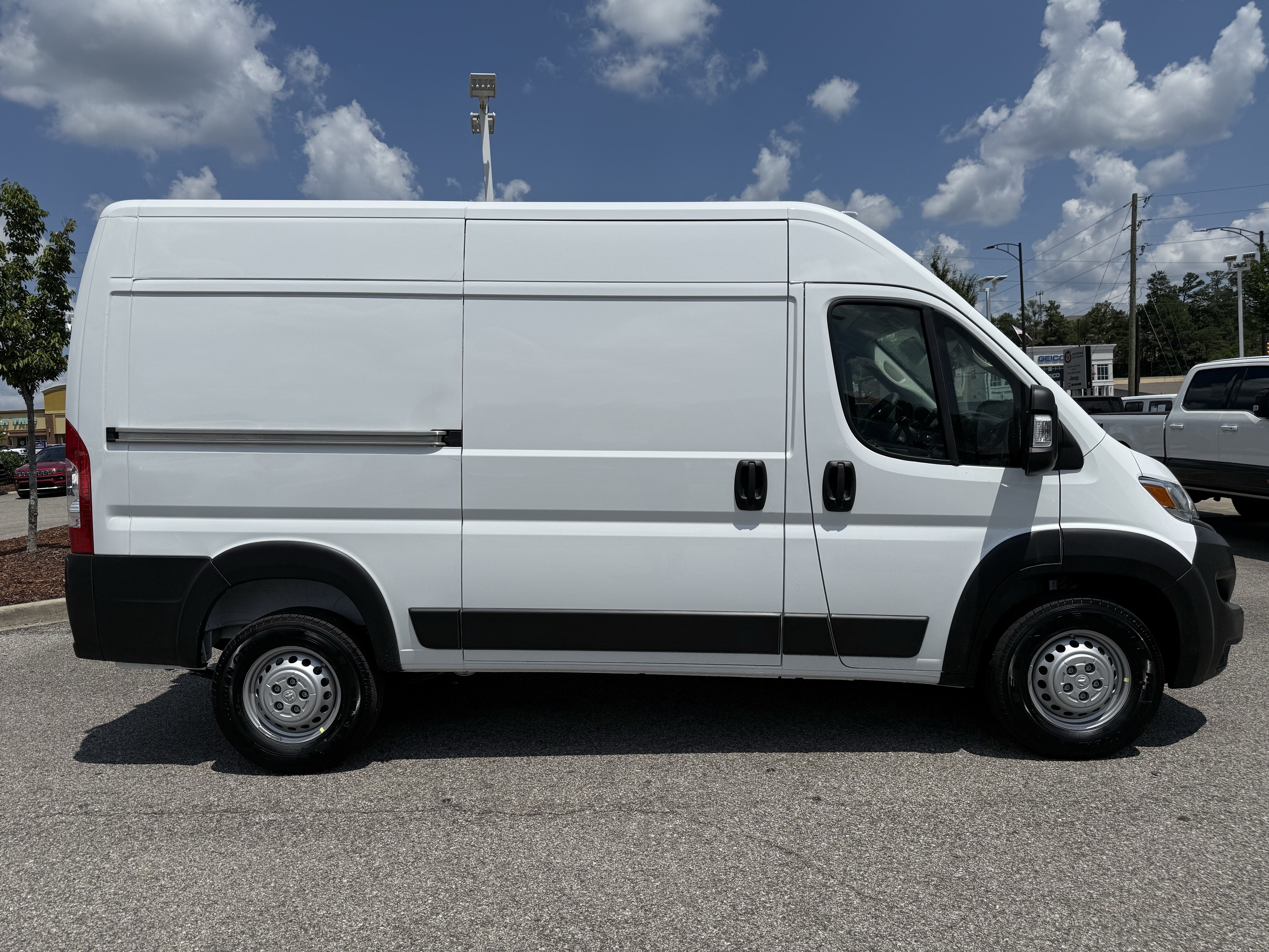 New 2026 RAM ProMaster 1500 w/ Convenience Group FWD image 11