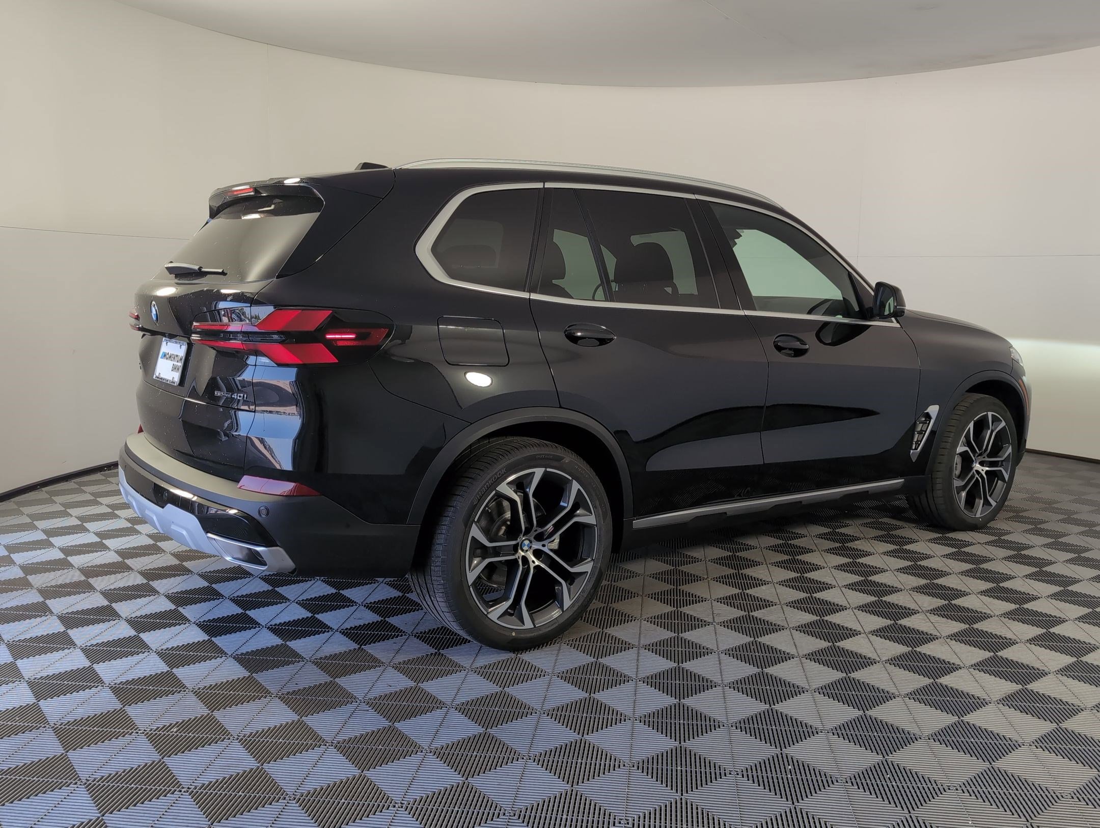 Used 2026 BMW X5 sDrive40i w/ Climate Comfort Package RWD image 7